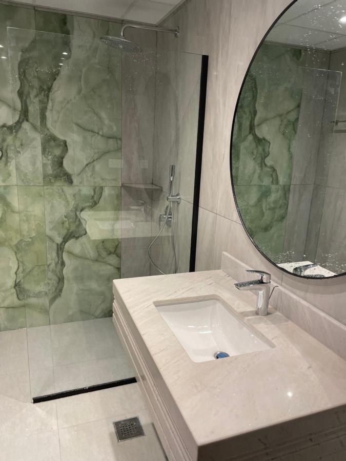 Usmans 1 Bedroom 4 Beds Jbr Huge Sea View 120 Sqm 2 Balconies Дубай Экстерьер фото