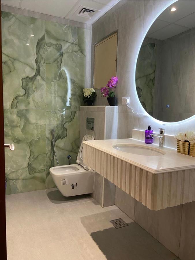 Usmans 1 Bedroom 4 Beds Jbr Huge Sea View 120 Sqm 2 Balconies Дубай Экстерьер фото